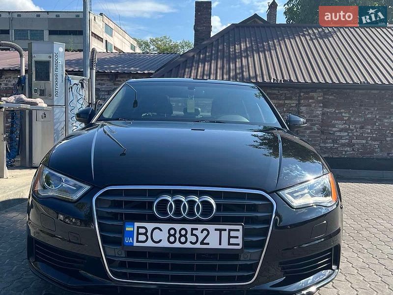 Седан Audi A3 2016 в Львове