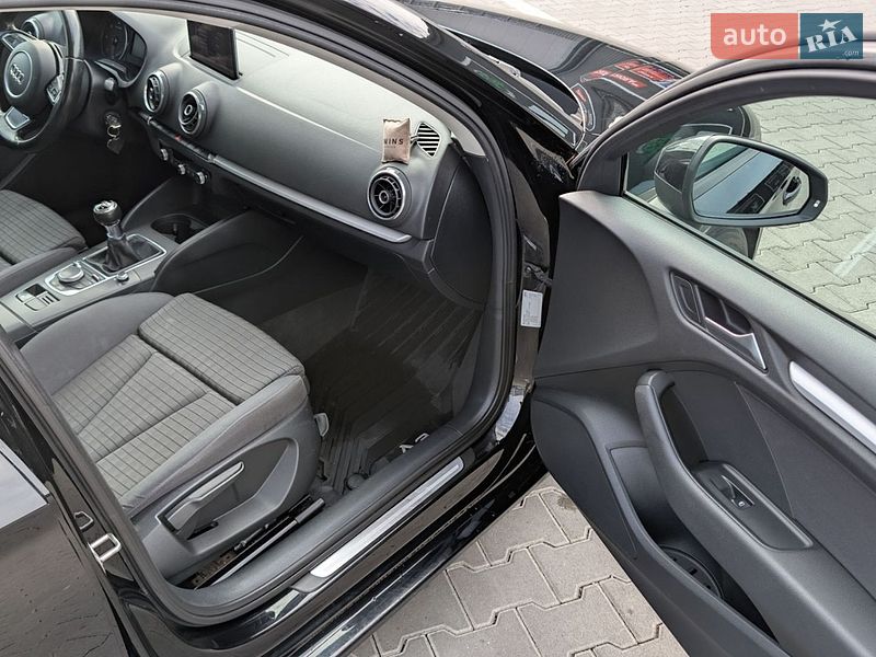 Седан Audi A3 2015 в Івано-Франківську