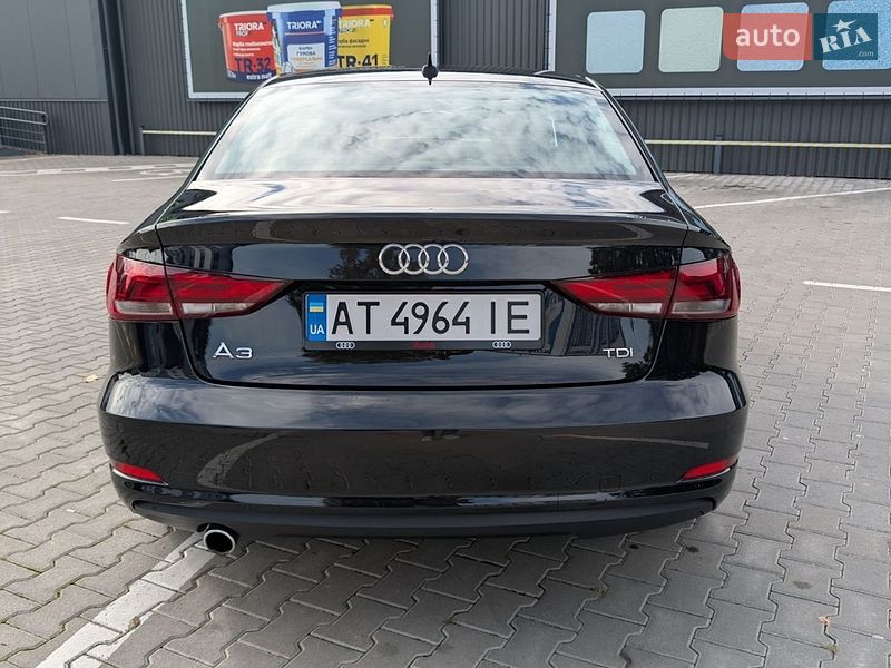 Седан Audi A3 2015 в Івано-Франківську