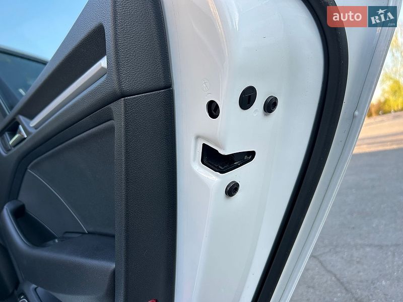 Седан Audi A3 2017 в Хусте