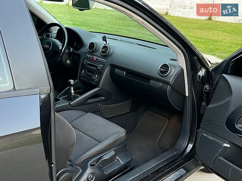 Хетчбек Audi A3 2003 в Луцьку