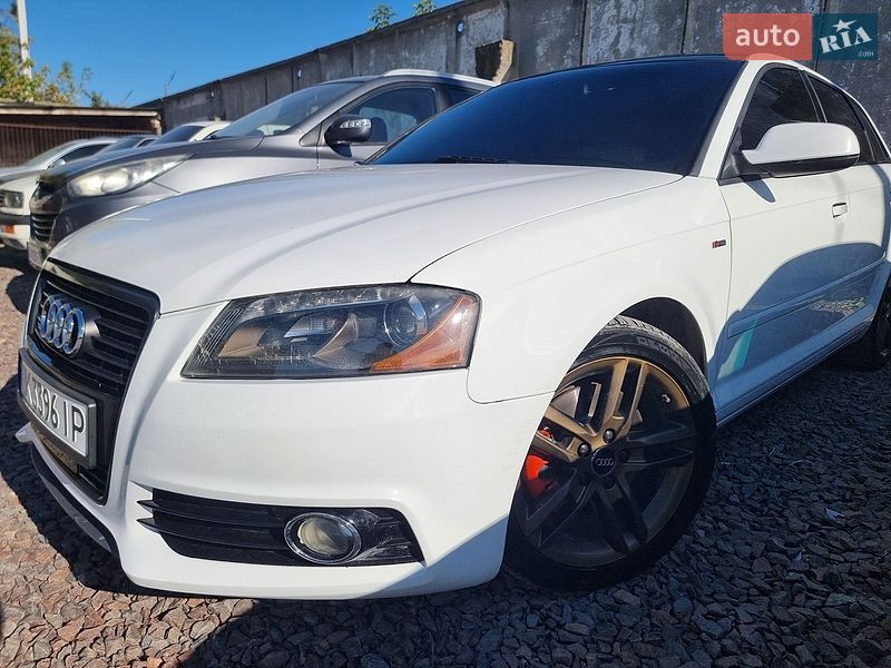 Хэтчбек Audi A3 2011 в Кременце