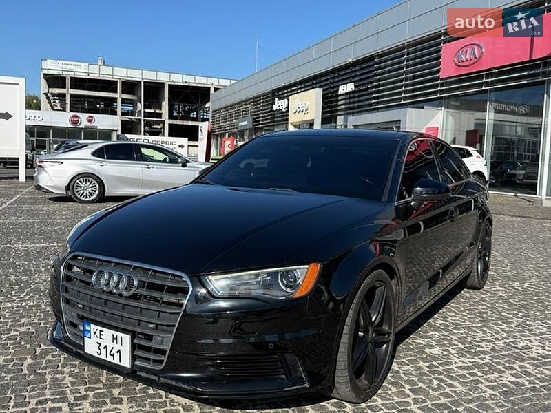 Седан Audi A3 2015 в Днепре