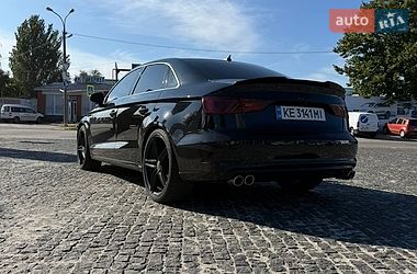 Седан Audi A3 2015 в Днепре