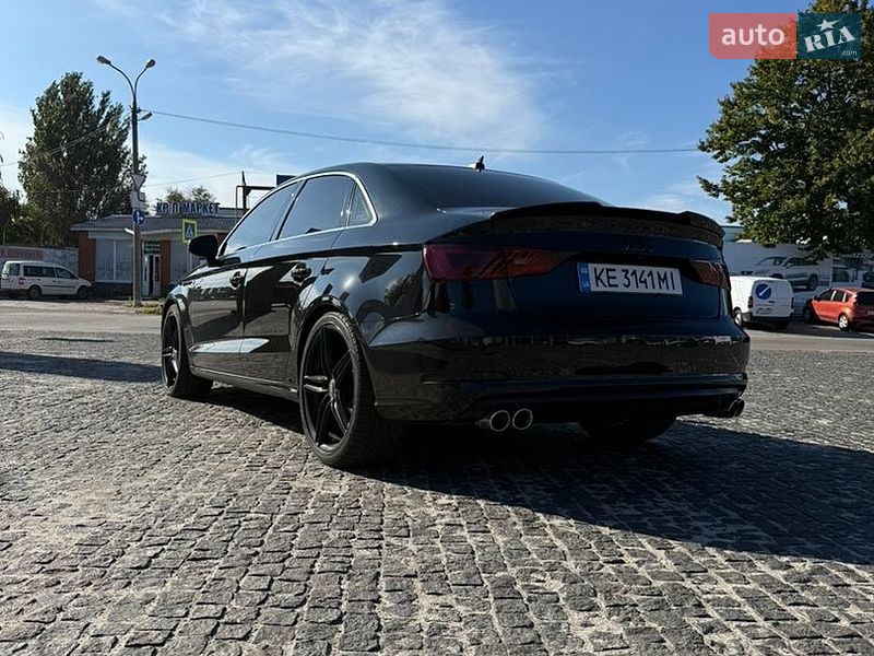 Седан Audi A3 2015 в Днепре