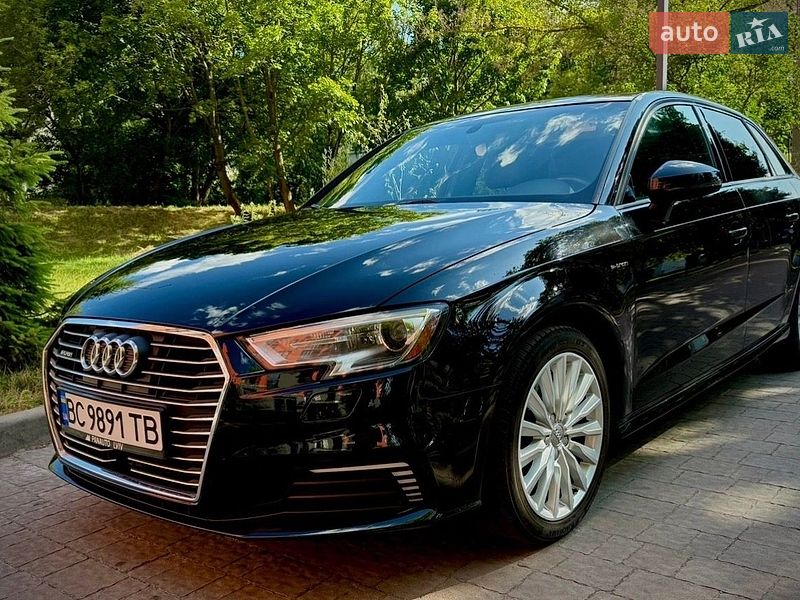 Хетчбек Audi A3 2016 в Львові