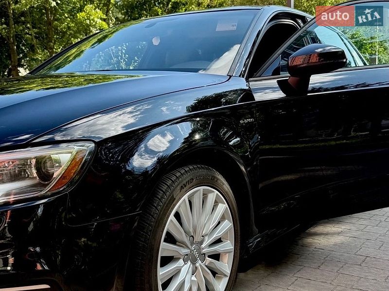 Хетчбек Audi A3 2016 в Львові