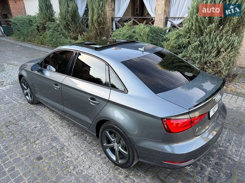 Седан Audi A3 2015 в Киеве