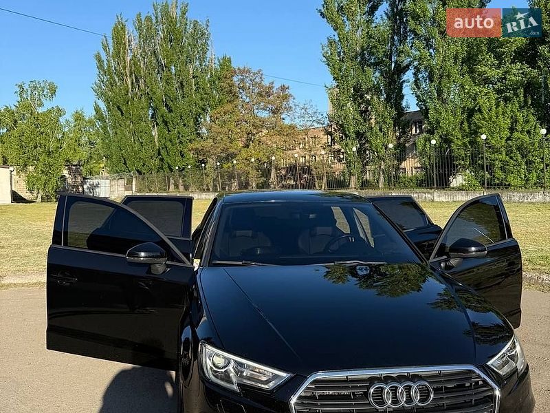 Хетчбек Audi A3 2018 в Києві