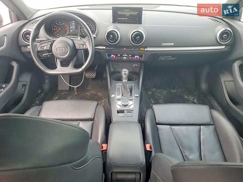 Седан Audi A3 2018 в Днепре