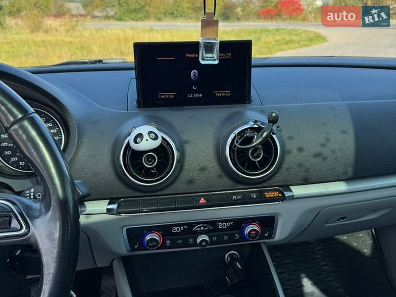 Седан Audi A3 2014 в Львові