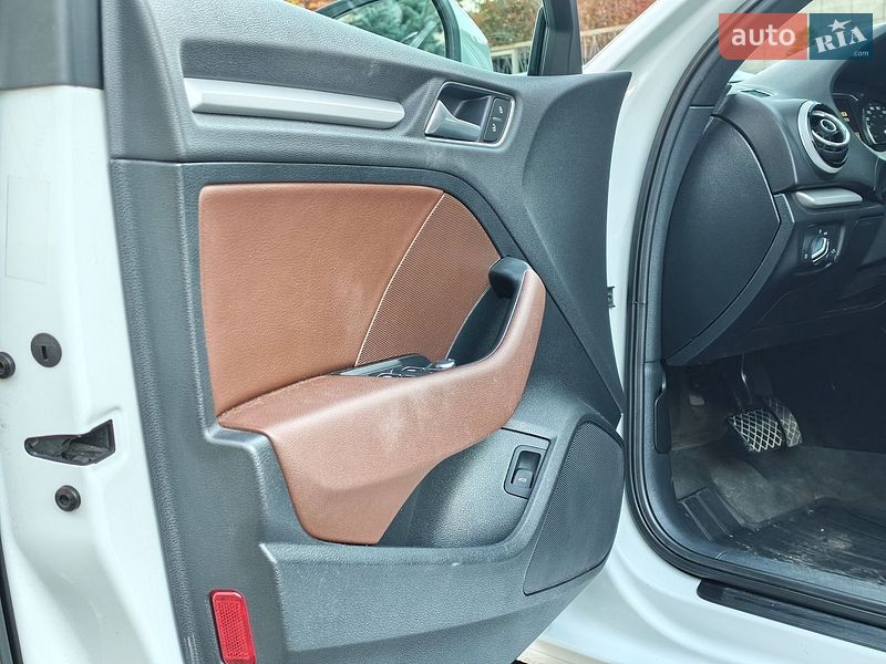 Седан Audi A3 2015 в Києві