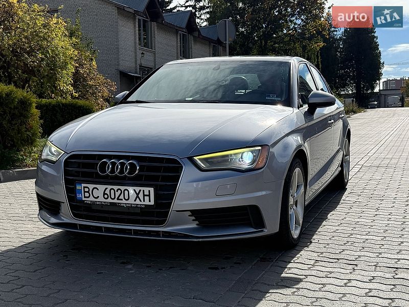 Седан Audi A3 2014 в Львові Седан Audi A3 2014 в Львові