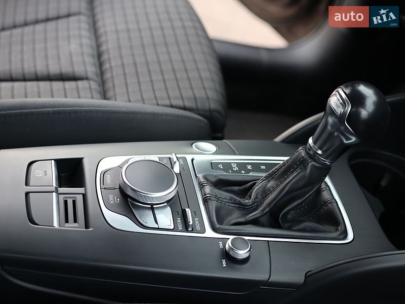 Хетчбек Audi A3 2015 в Житомирі фото 14 Хетчбек Audi A3 2015 в Житомирі