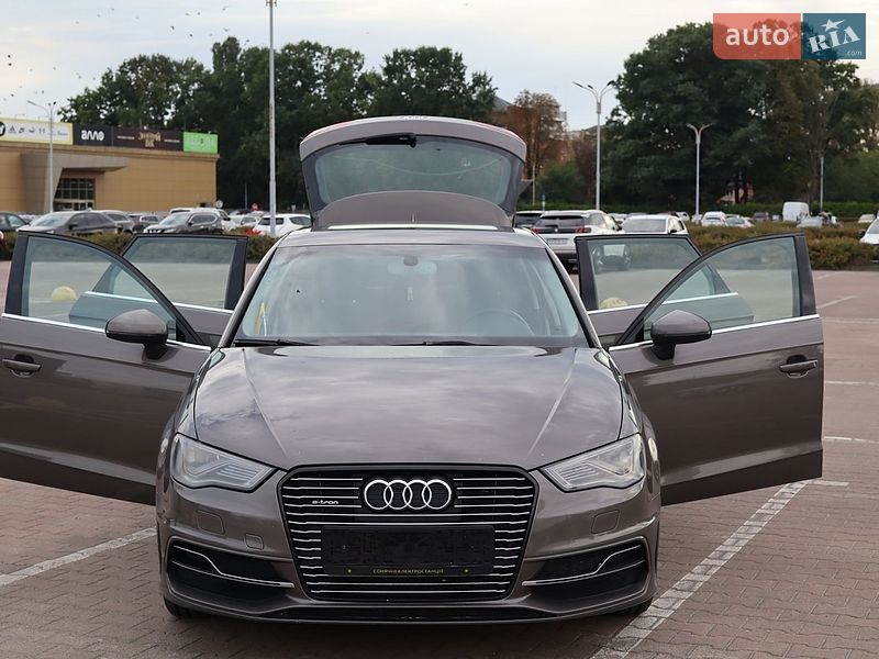 Хетчбек Audi A3 2015 в Житомирі фото 16 Хетчбек Audi A3 2015 в Житомирі