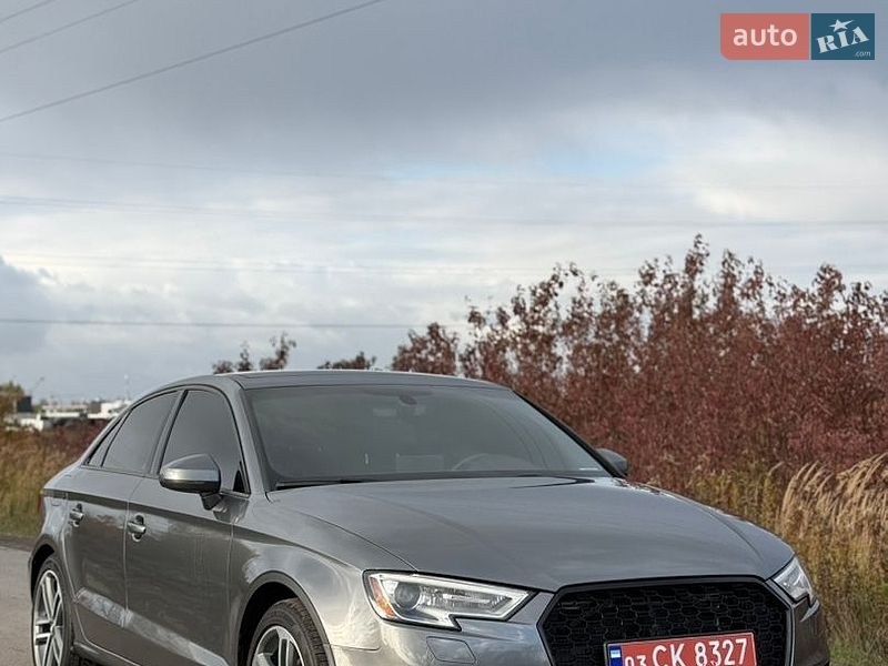 Седан Audi A3 2017 в Львове