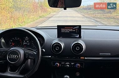 Седан Audi A3 2017 в Львове