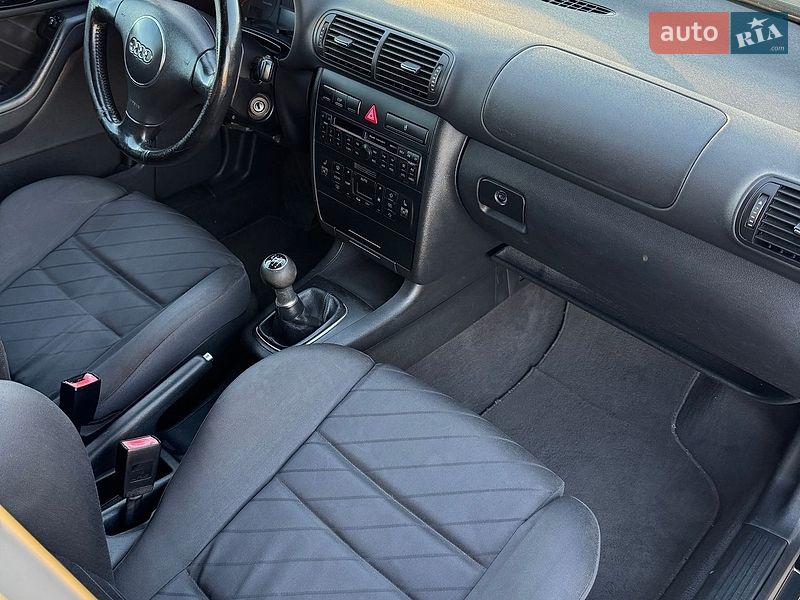 Хетчбек Audi A3 2001 в Чернівцях