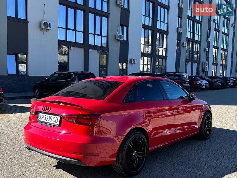 Седан Audi A3 2017 в Ужгороді