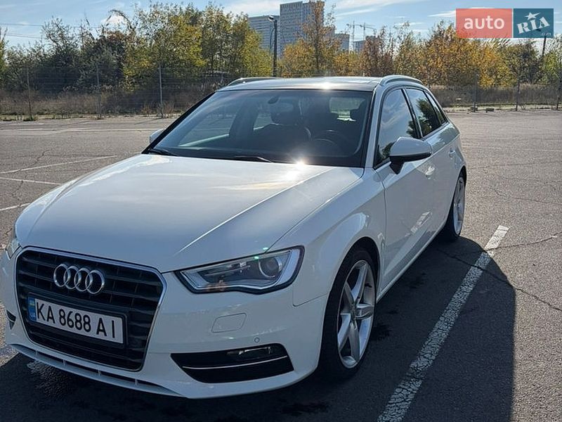 Хэтчбек Audi A3 2014 в Киеве