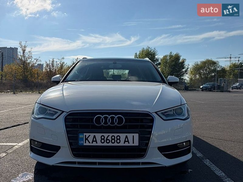 Хэтчбек Audi A3 2014 в Киеве