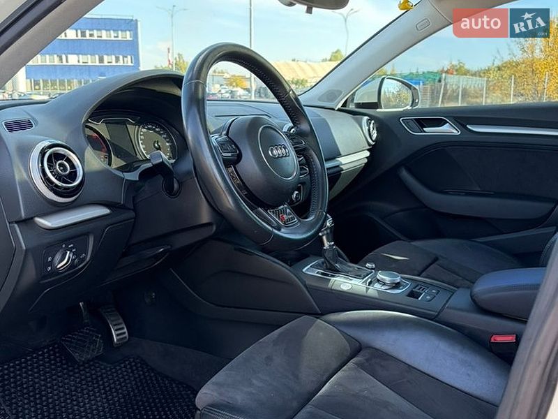 Хэтчбек Audi A3 2014 в Киеве