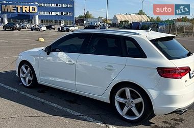 Хэтчбек Audi A3 2014 в Киеве
