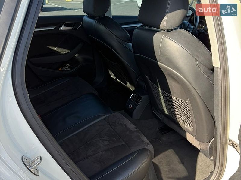 Хэтчбек Audi A3 2014 в Киеве