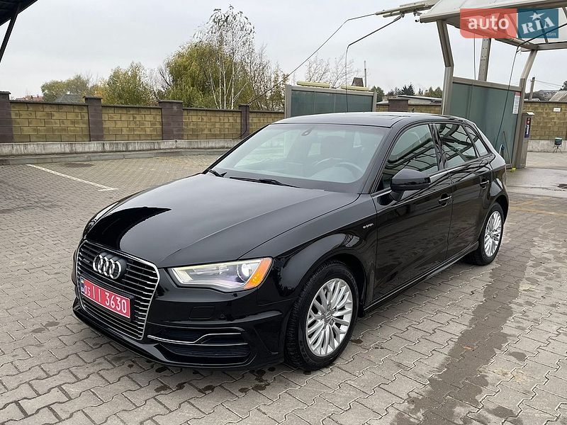 Хэтчбек Audi A3 2016 в Дубно