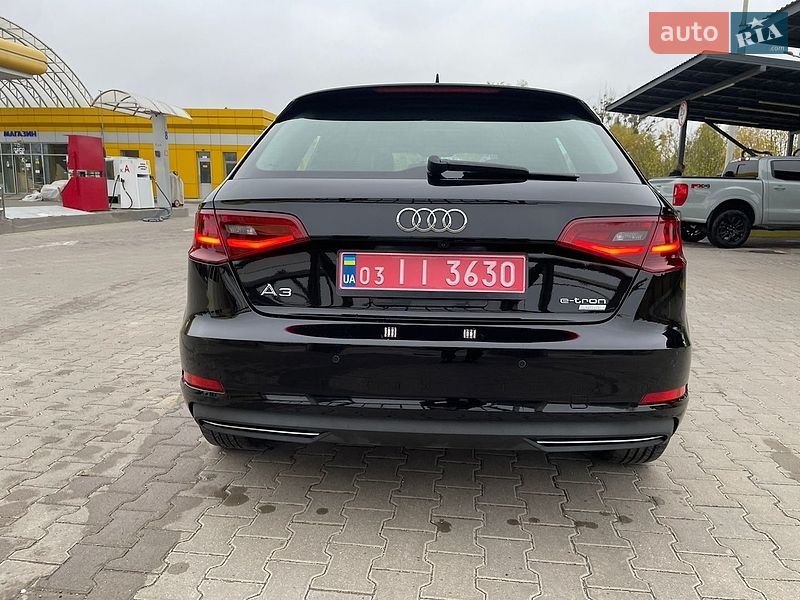 Хэтчбек Audi A3 2016 в Дубно