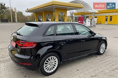 Хэтчбек Audi A3 2016 в Дубно