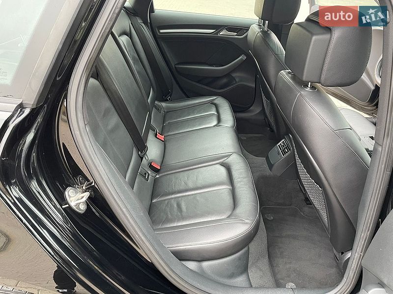 Хэтчбек Audi A3 2016 в Дубно