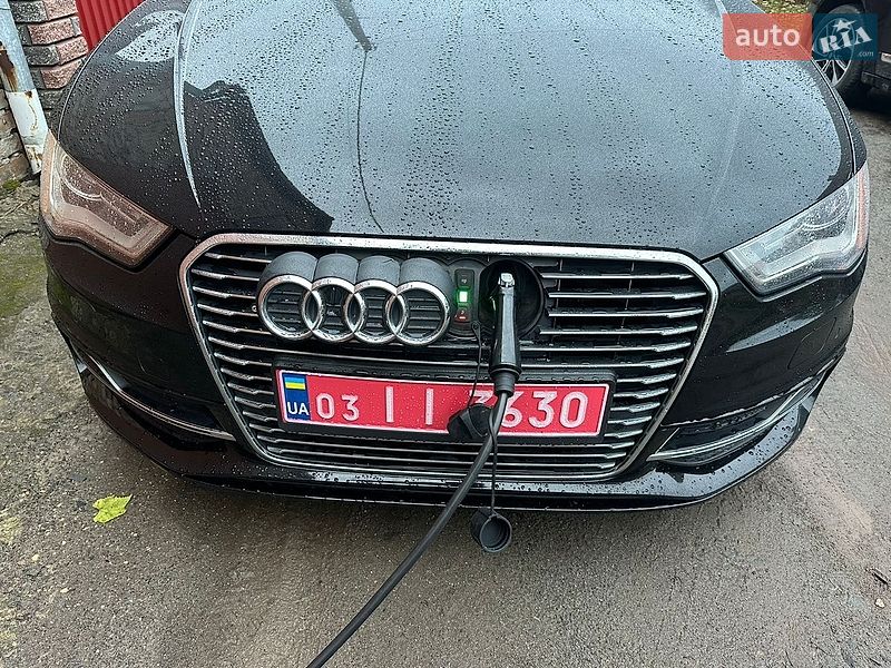 Хэтчбек Audi A3 2016 в Дубно