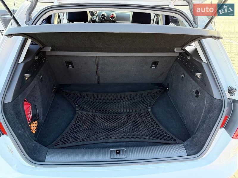 Хэтчбек Audi A3 2015 в Киеве