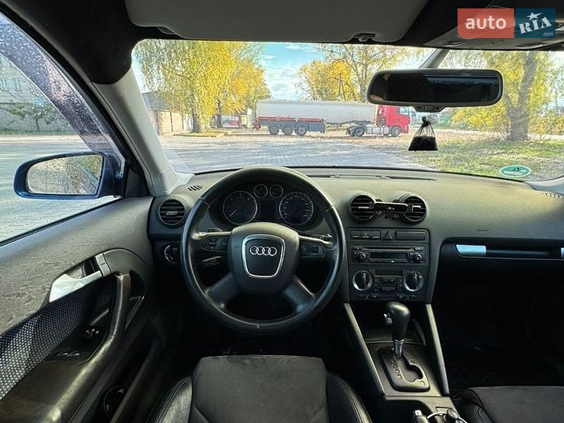 Хэтчбек Audi A3 2004 в Коростене