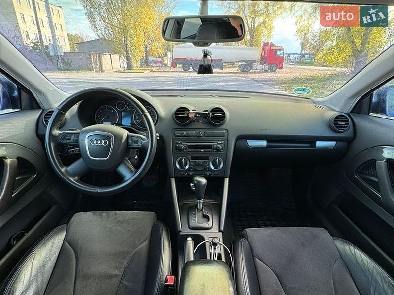 Хэтчбек Audi A3 2004 в Коростене