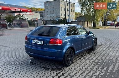 Хэтчбек Audi A3 2004 в Коростене