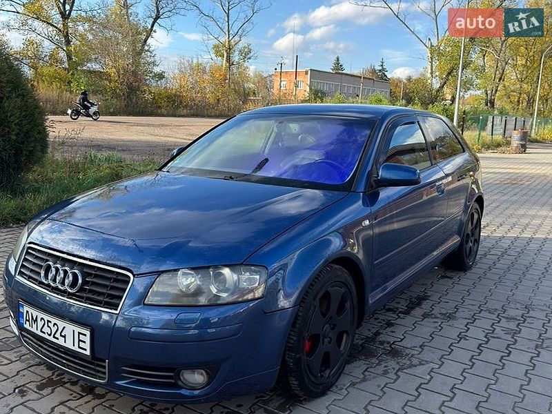 Хэтчбек Audi A3 2004 в Коростене