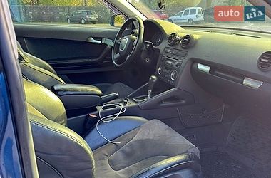 Хэтчбек Audi A3 2004 в Коростене