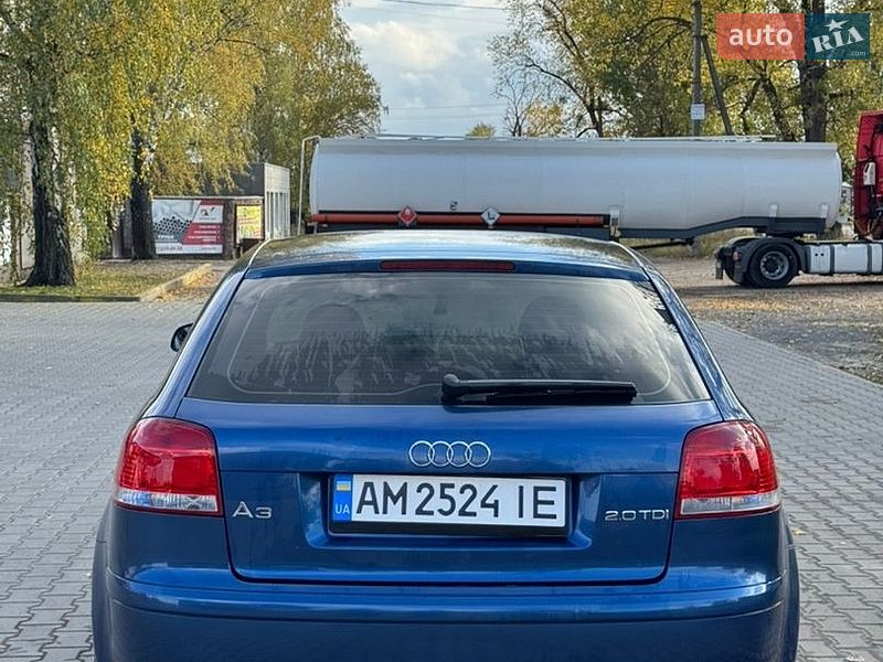 Хэтчбек Audi A3 2004 в Коростене