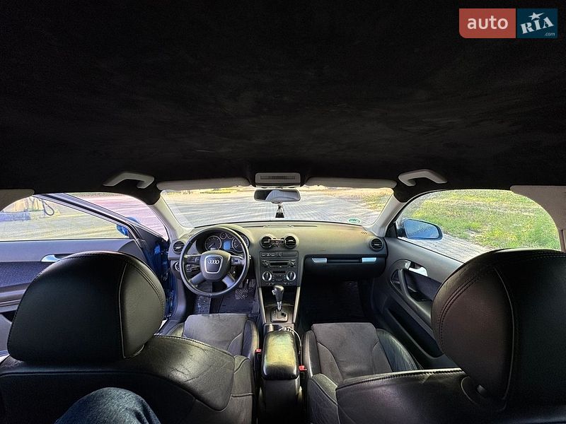Хэтчбек Audi A3 2004 в Коростене