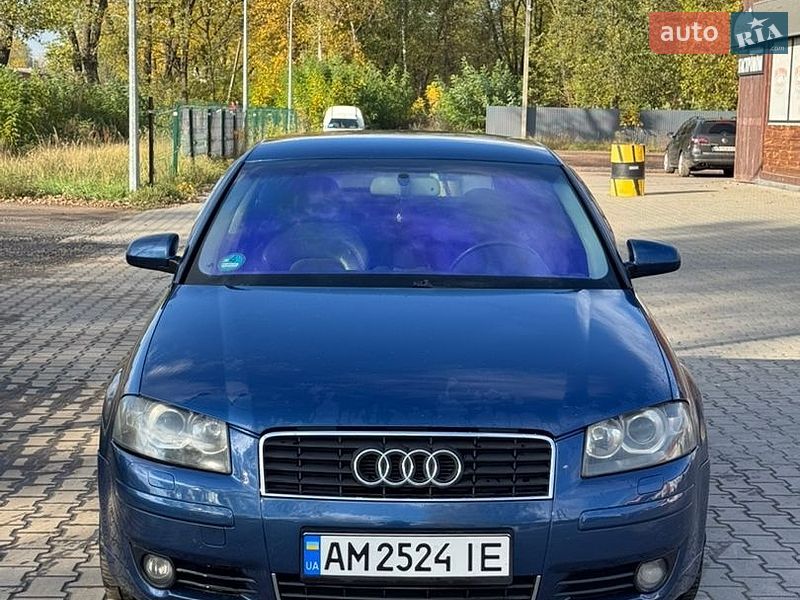Хэтчбек Audi A3 2004 в Коростене