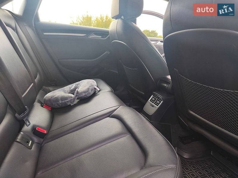 Седан Audi A3 2017 в Тарутиному