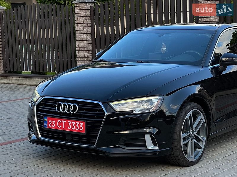 Седан Audi A3 2018 в Старокостянтинові