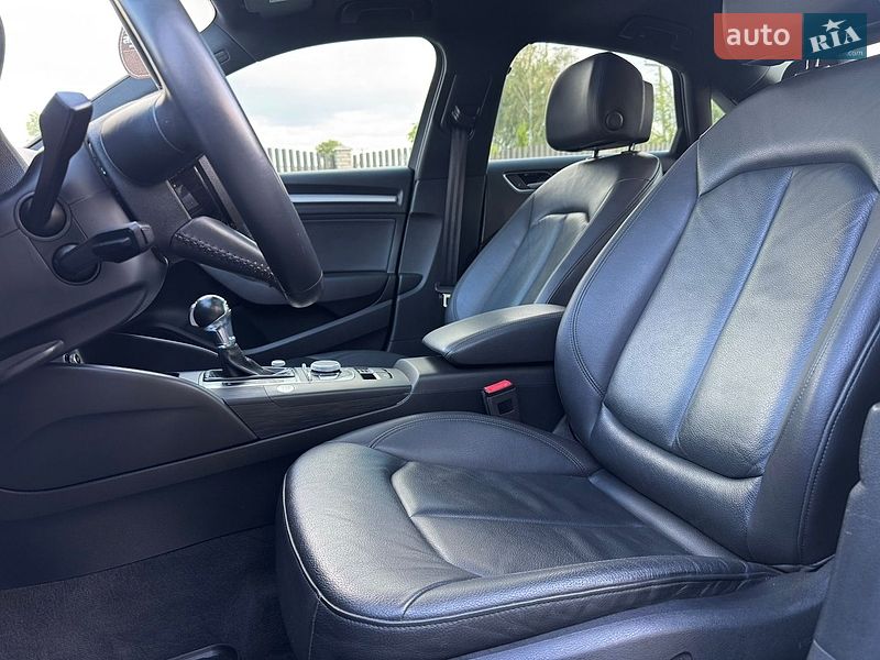 Седан Audi A3 2018 в Старокостянтинові