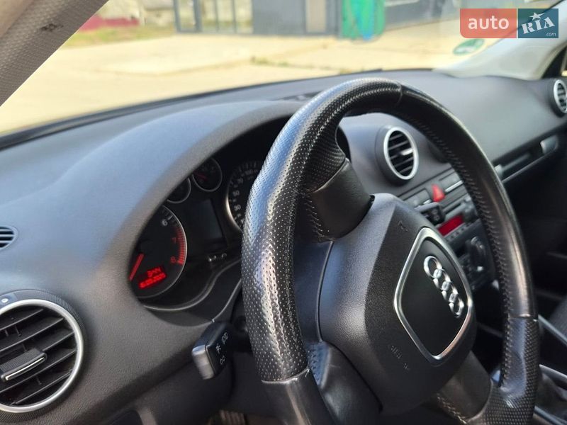 Хэтчбек Audi A3 2006 в Черновцах
