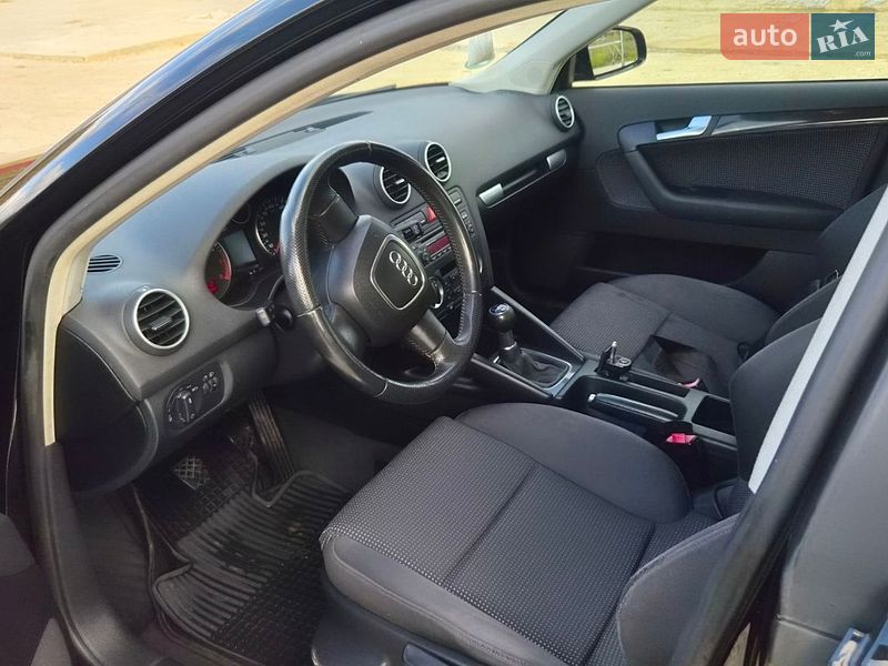 Хэтчбек Audi A3 2006 в Черновцах