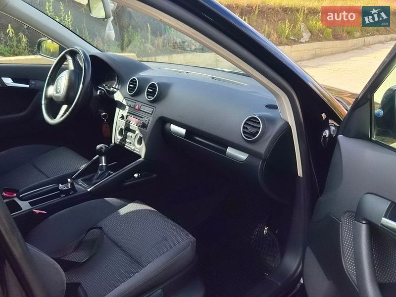 Хэтчбек Audi A3 2006 в Черновцах