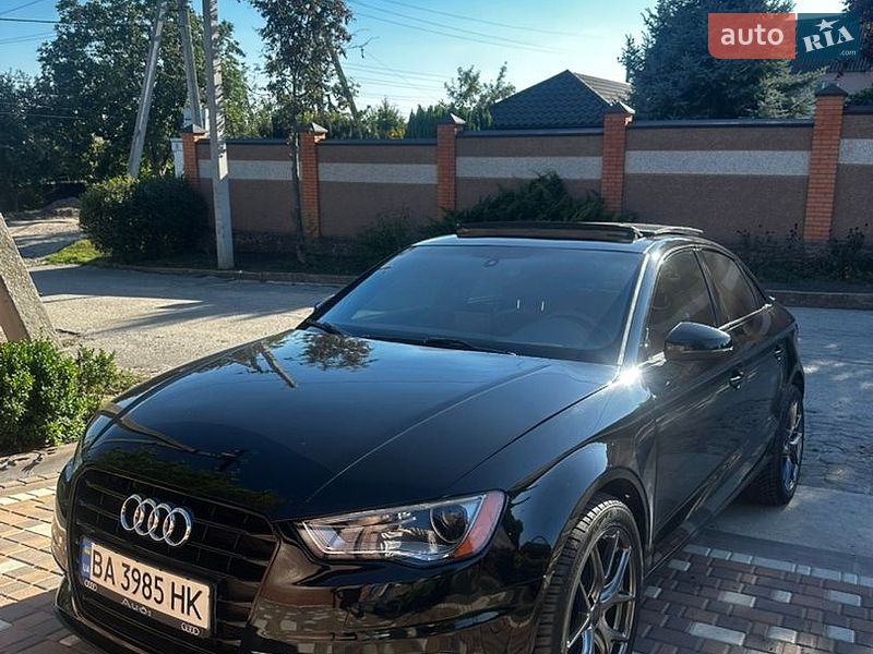 Седан Audi A3 2014 в Кропивницком