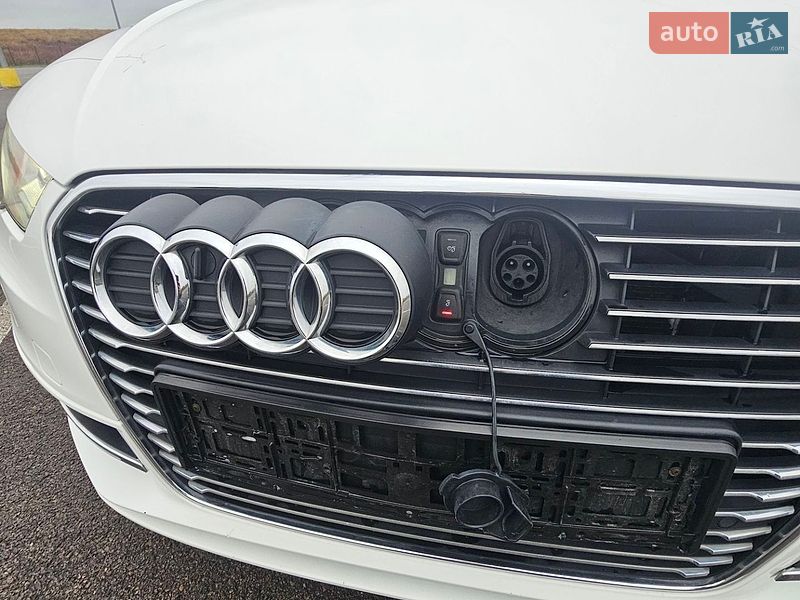 Хэтчбек Audi A3 2016 в Ровно
